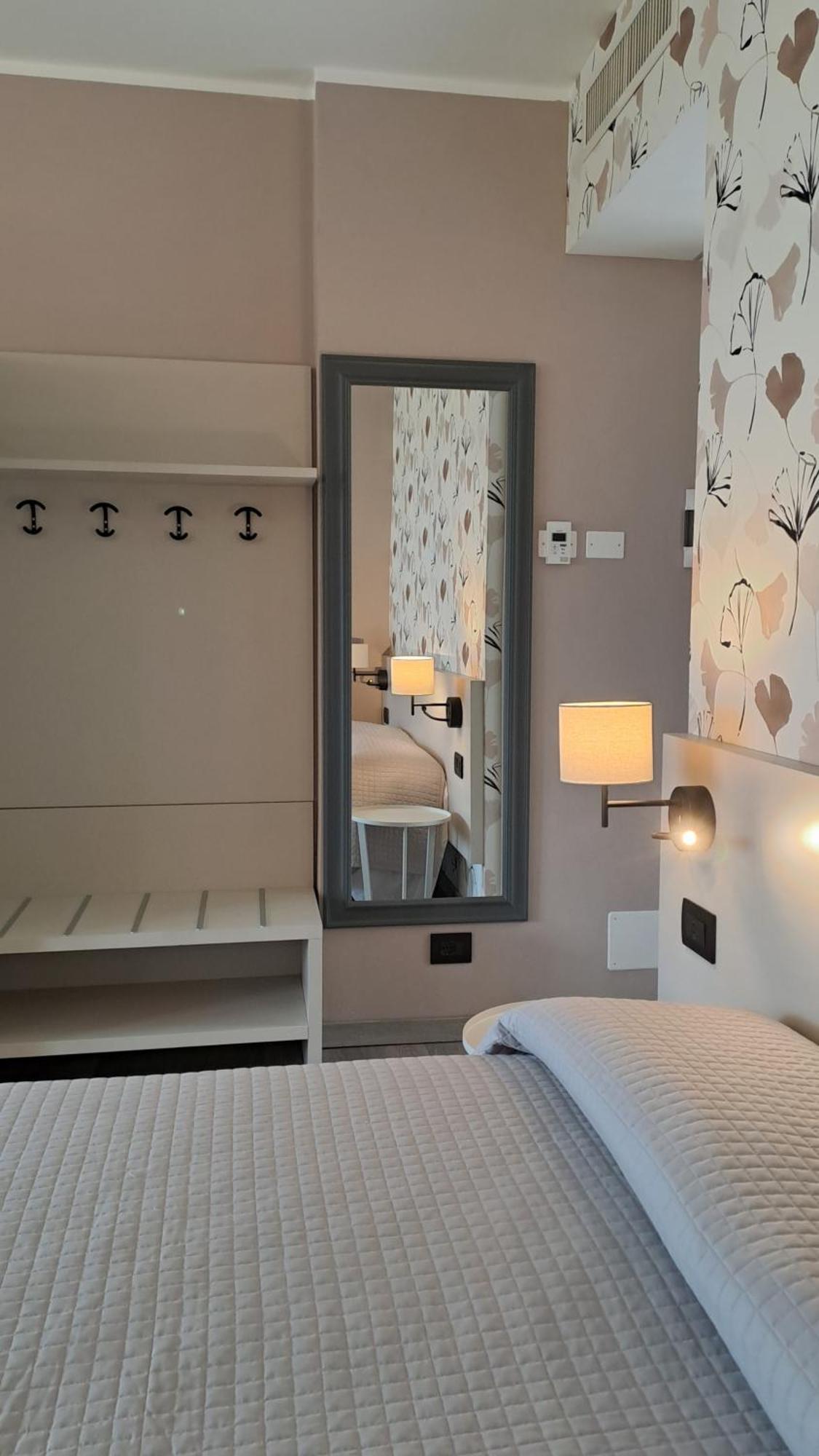 Residence San Vito Бренцоне сул Гарда Екстериор снимка
